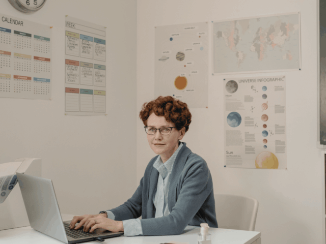 How to Use the TESOL UK Dual Award Bachelor’s Degree When Applying for International Teaching Jobs or Visas (QTS, Skilled Worker)